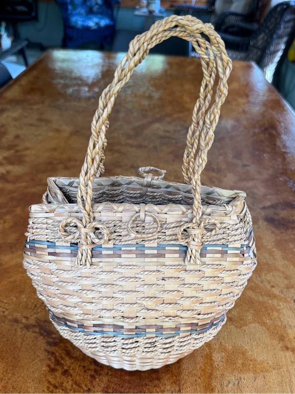 Handwoven Basket Bag Natural Fiber Boho Folk Braided Handle Artisan Handbag